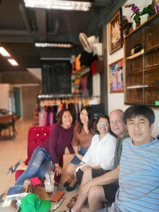 Aekkalukthai Hostel Rayong Eksteriør bilde