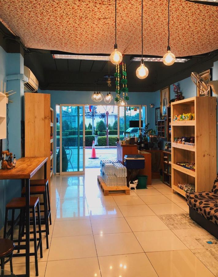 Aekkalukthai Hostel Rayong Eksteriør bilde