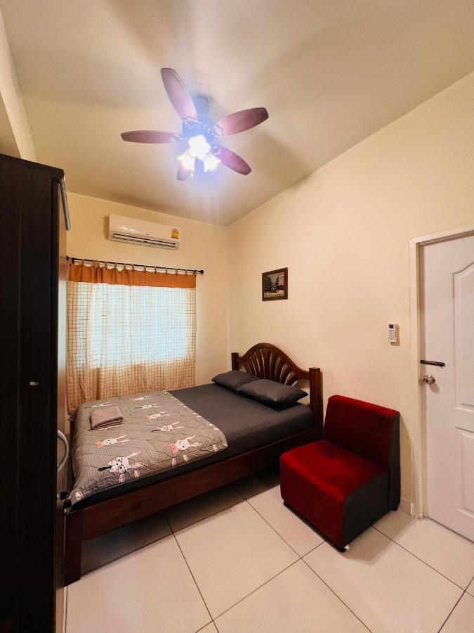 Aekkalukthai Hostel Rayong Eksteriør bilde